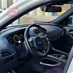 جاگوار F-Pace